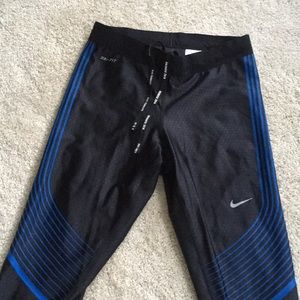 Nike leggings